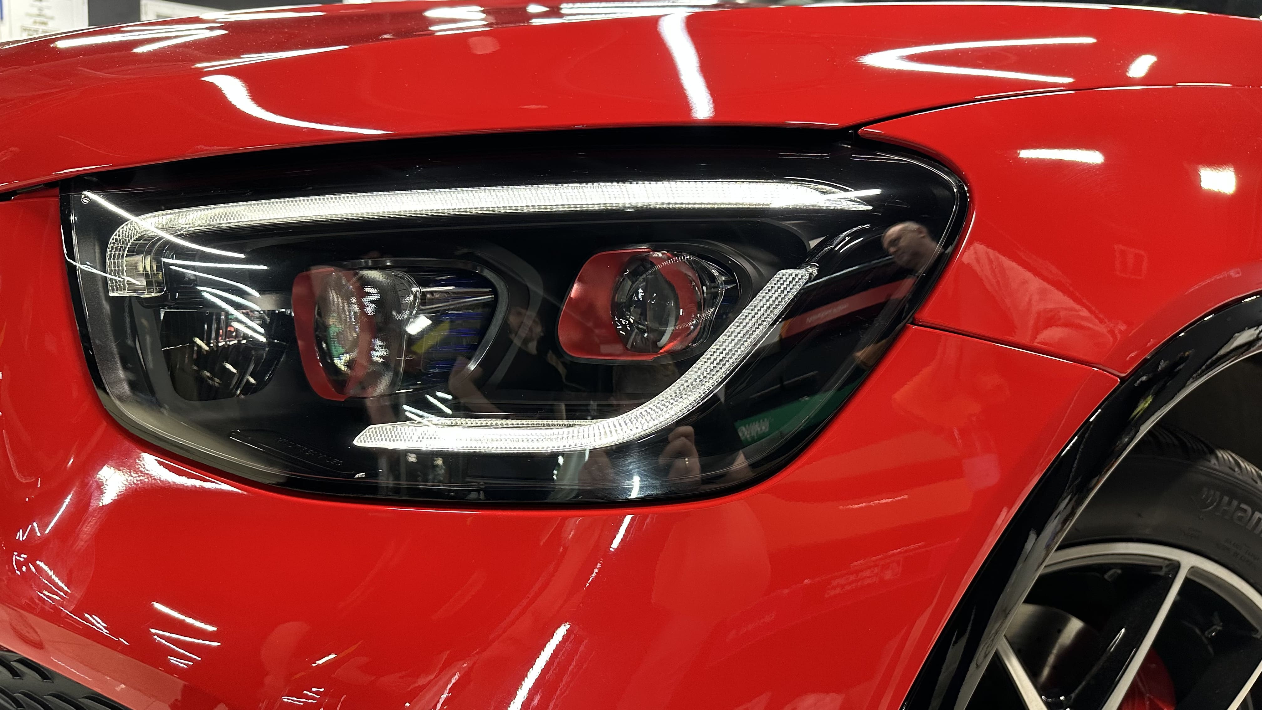 Авторский дизайн окрас масок фар Mercedes GLC