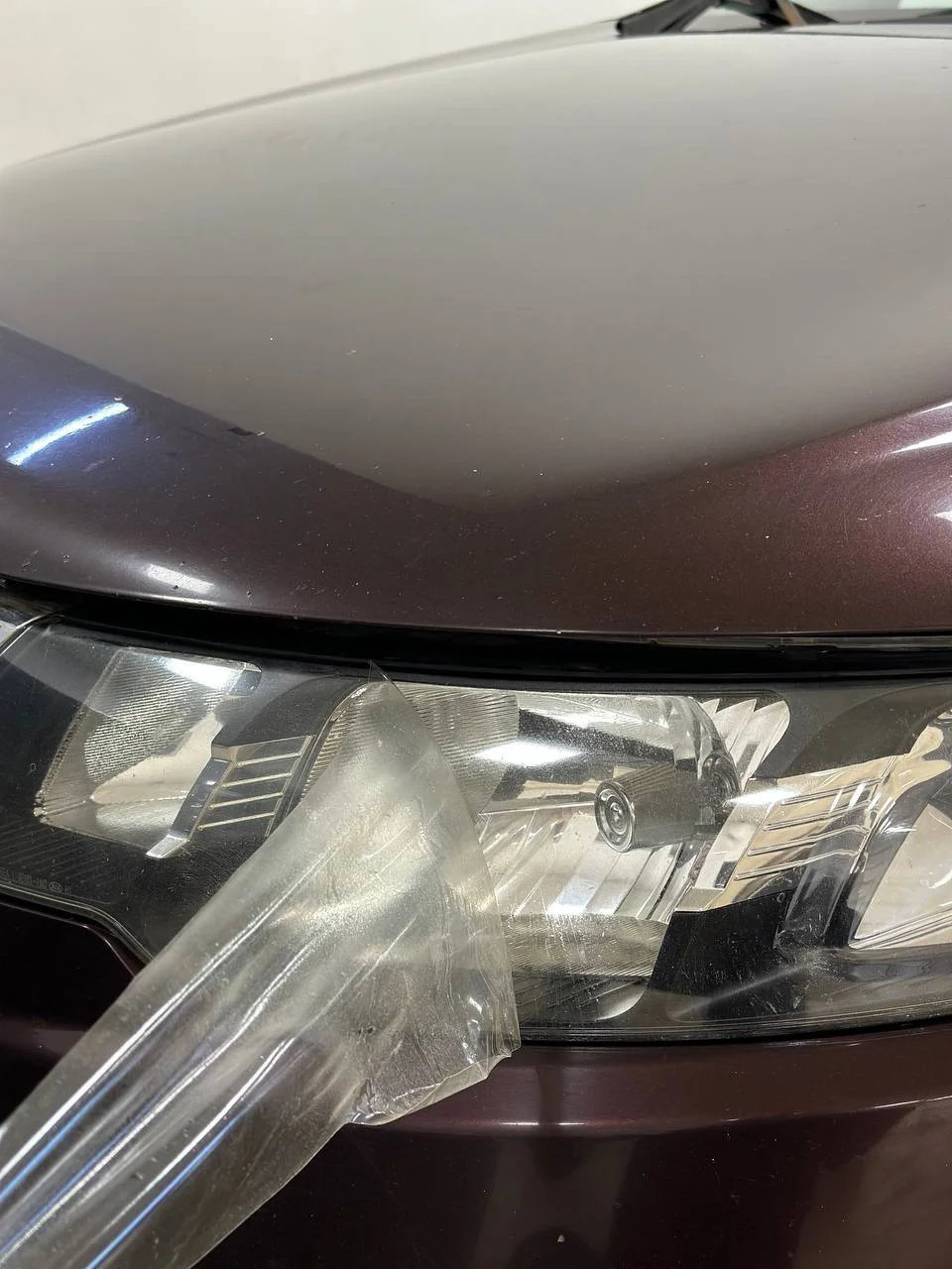 Улучшение света Kia Cerato 2: установка лазерных модулей и защита фар Улучшение света Kia Cerato 2: установка лазерных модулей и защита фар