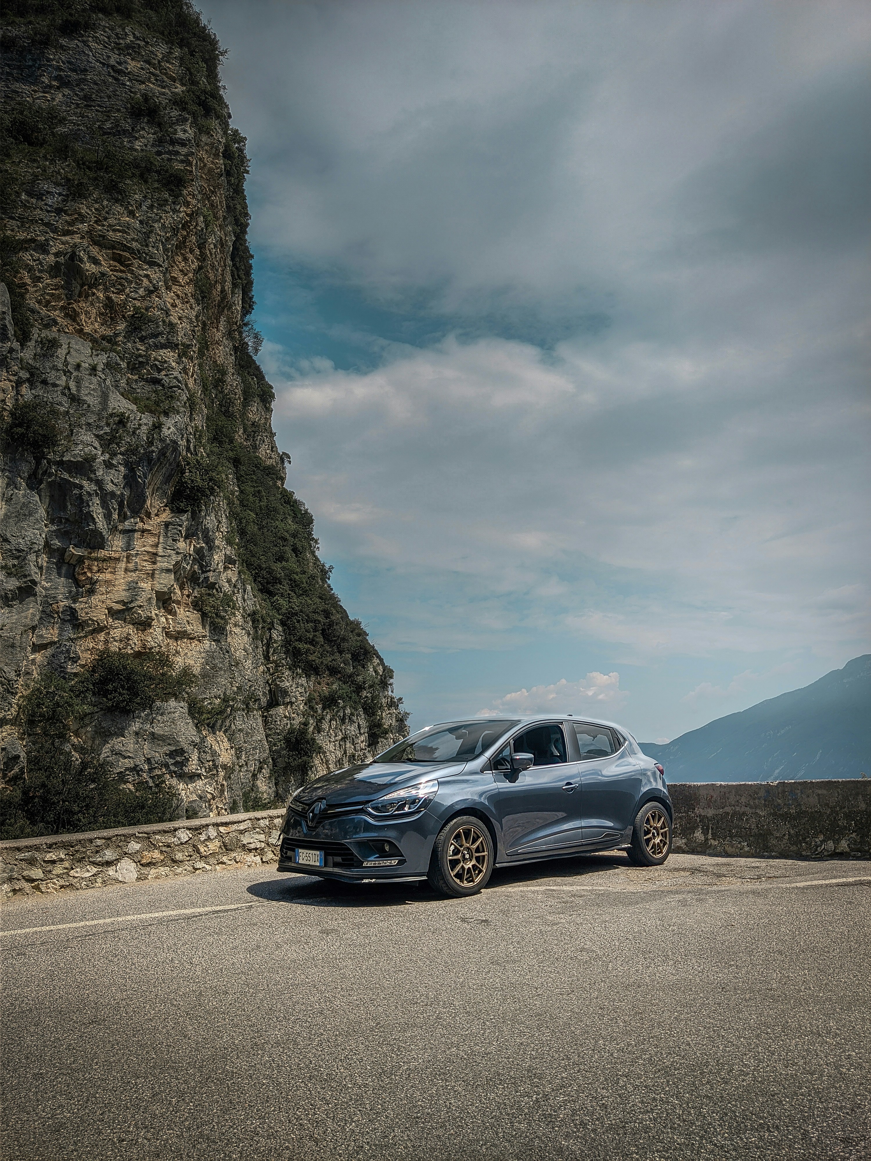 Исправление неоднородности освещения дороги Renault Kaptur Исправление неоднородности освещения дороги Renault Kaptur