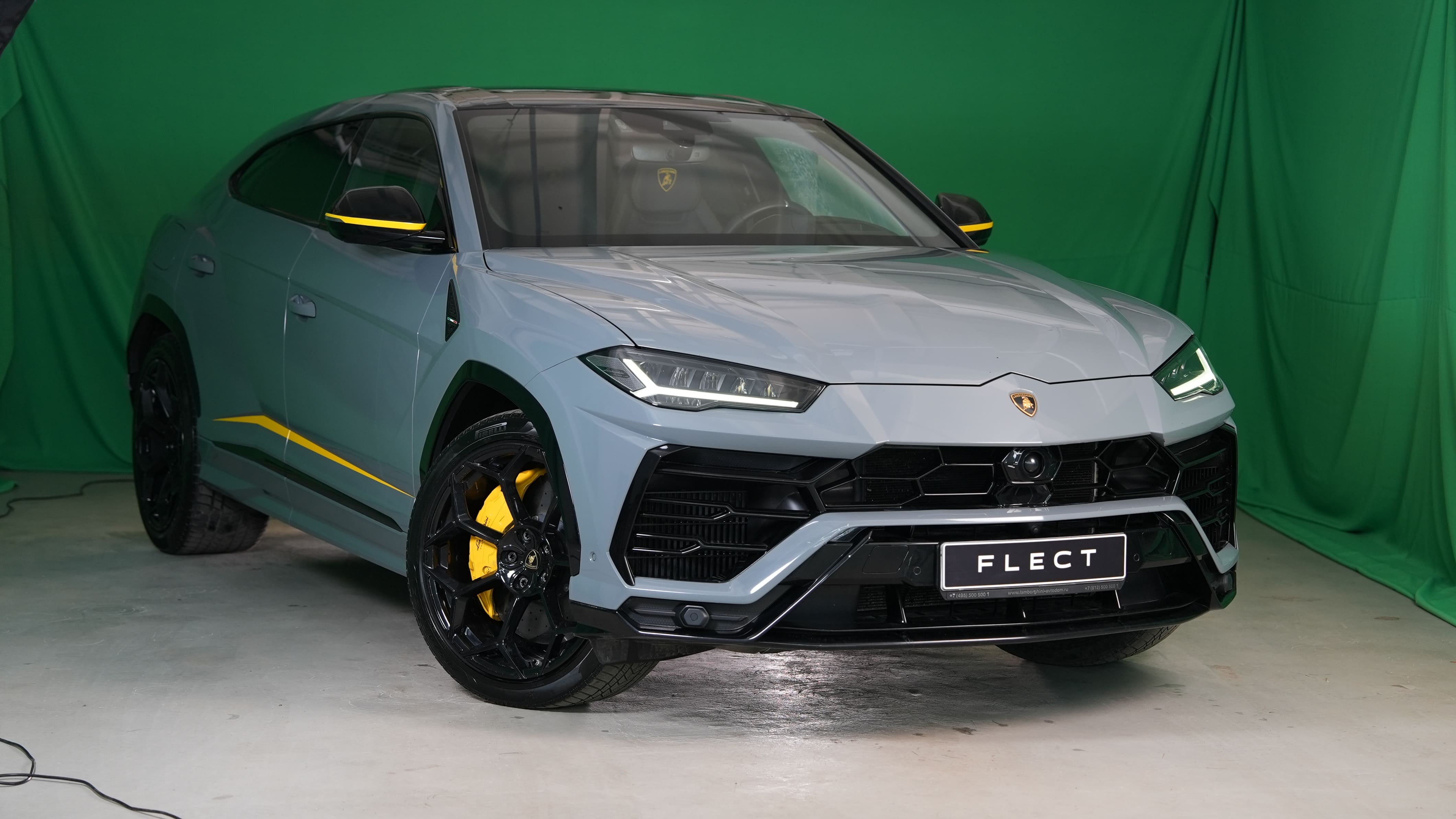 Дизайн-окрас масок фар Lamborghini Urus