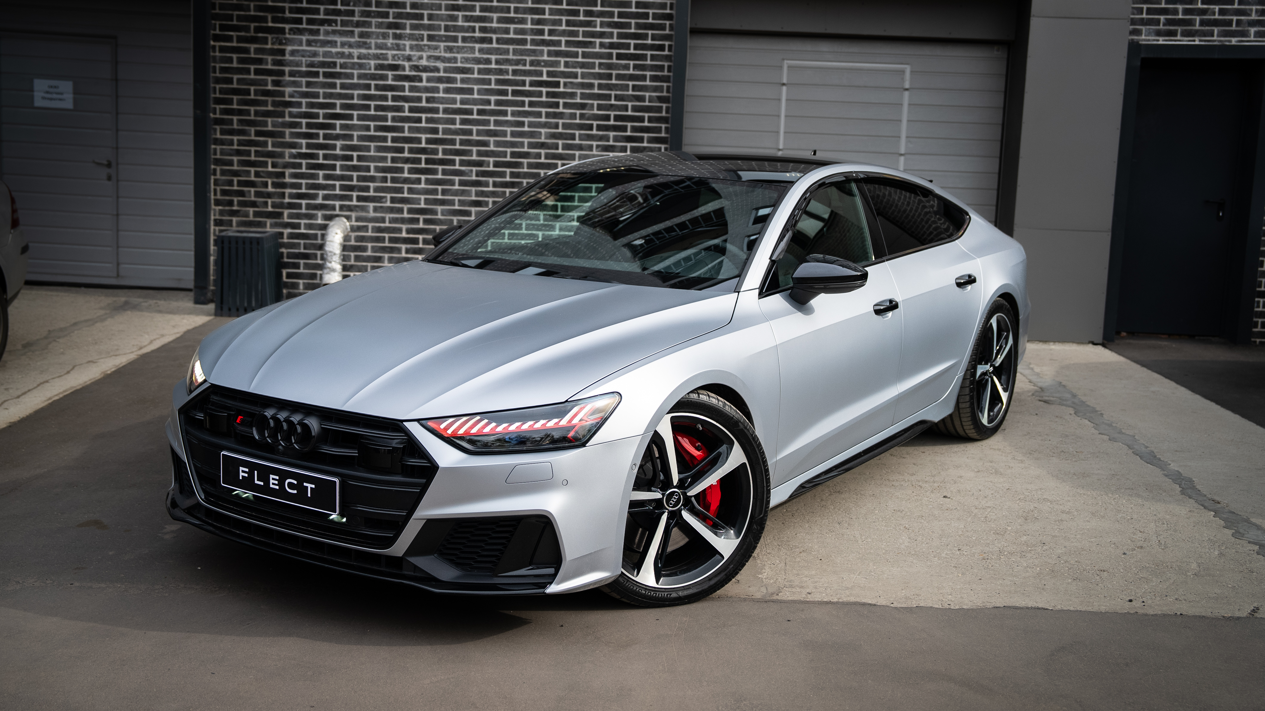 Дизайн окрас масок фар AUDI A7