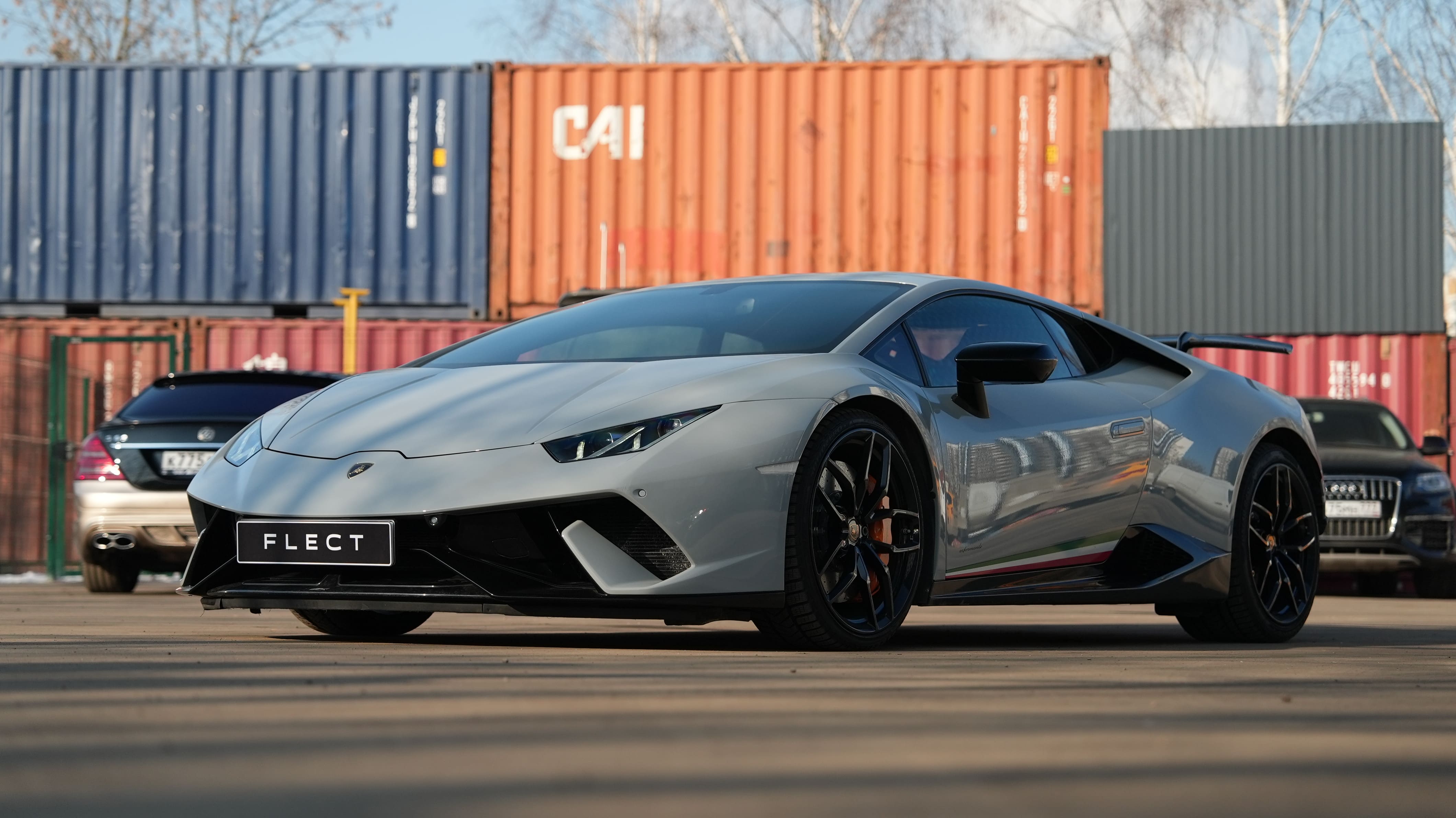 Устранение запотевания, ремонт стекла фары и ДХО Lamborghini Huracan