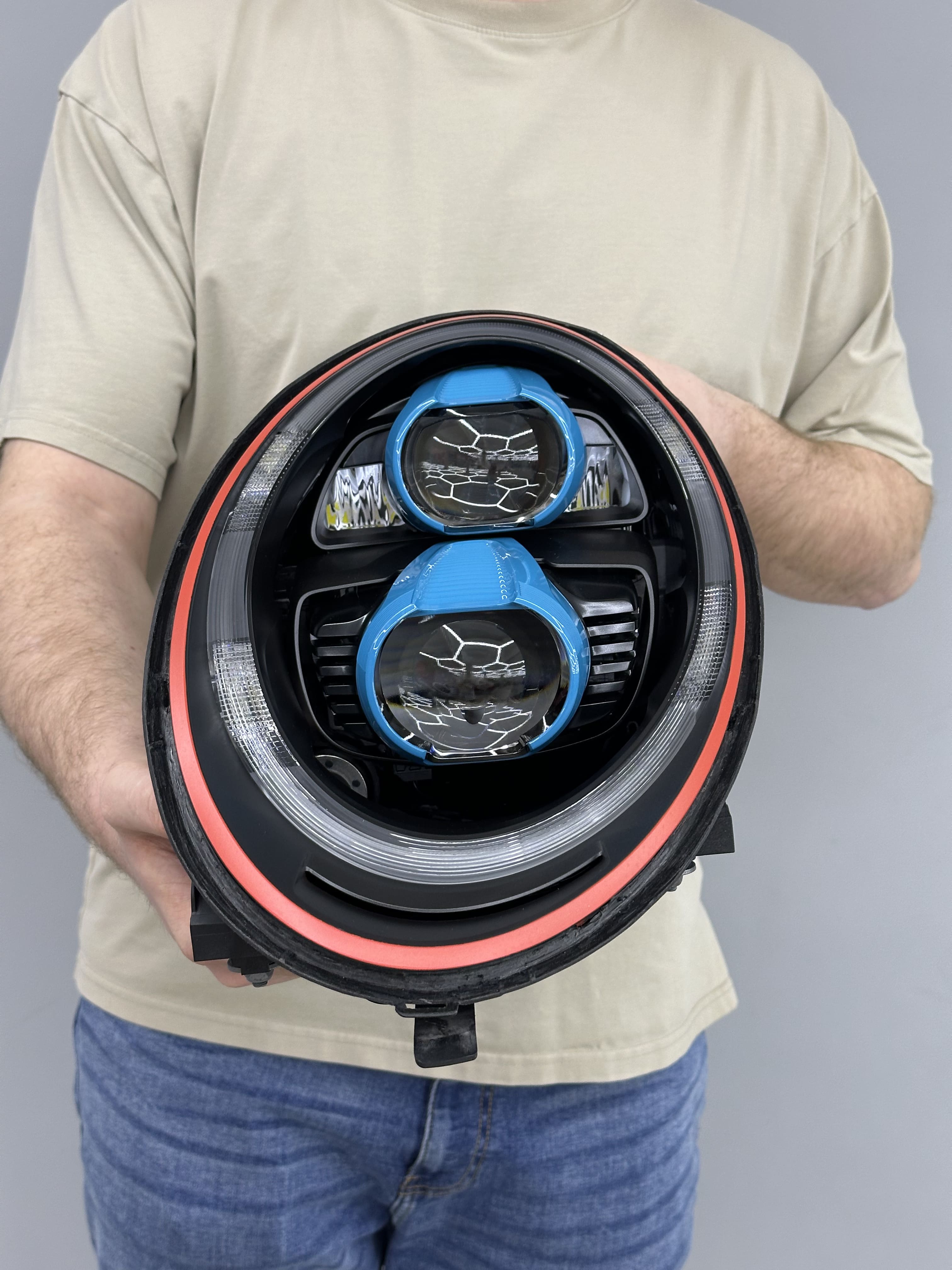 Авторский дизайн окрас масок фар Porsche 911