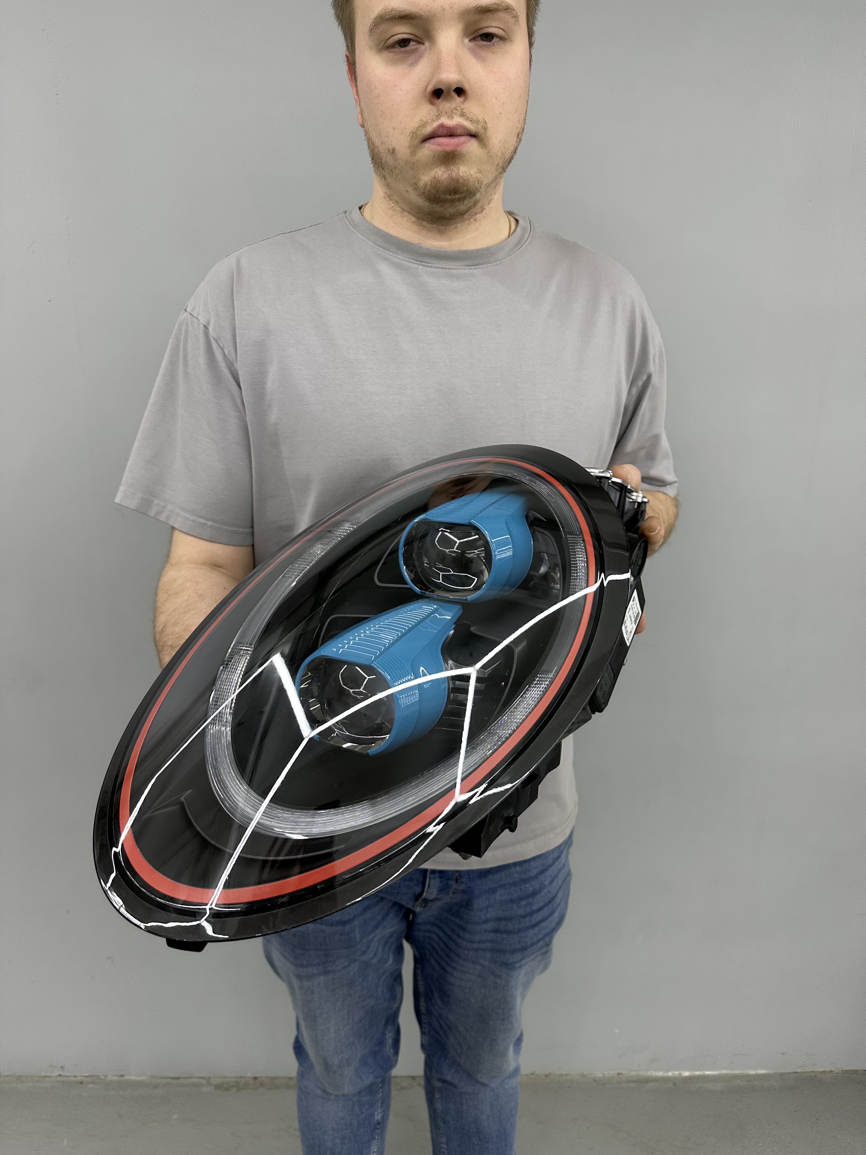 Авторский дизайн окрас масок фар Porsche 911