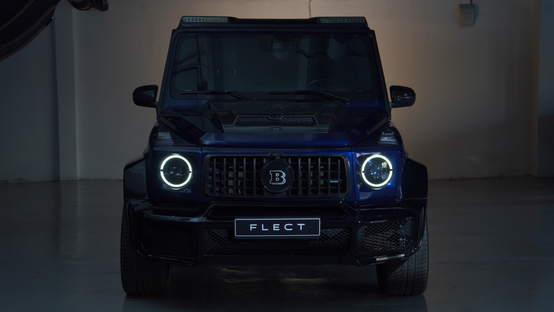 Оклейка кузова защитной пленкой Mercedes G-class