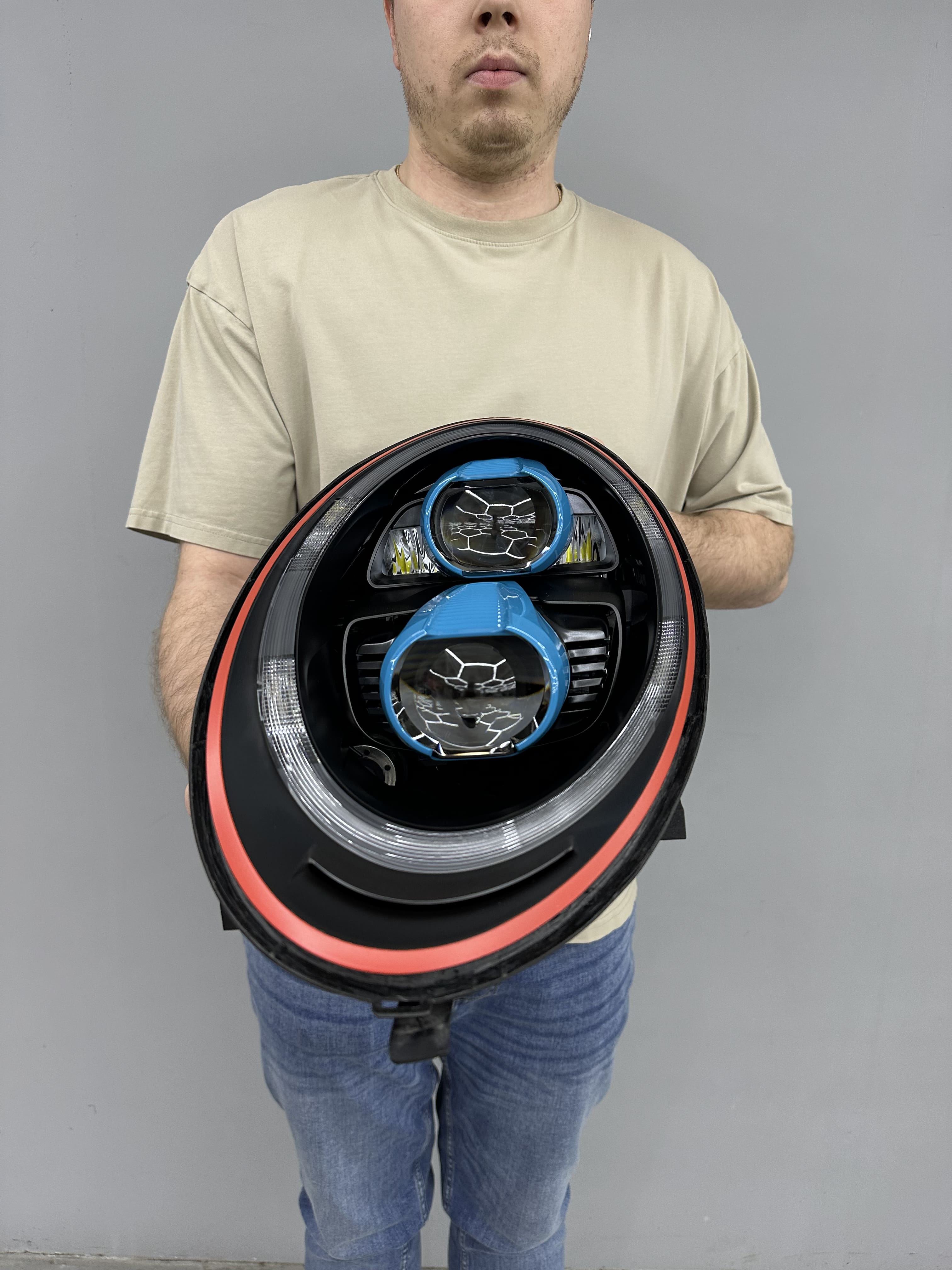 Авторский дизайн окрас масок фар Porsche 911