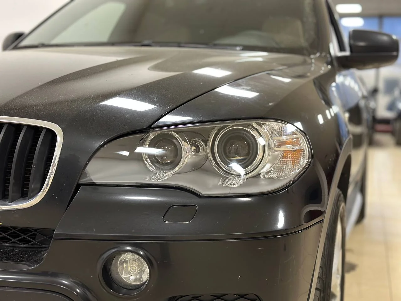Улучшение света фар BMW X5 Улучшение света фар BMW X5