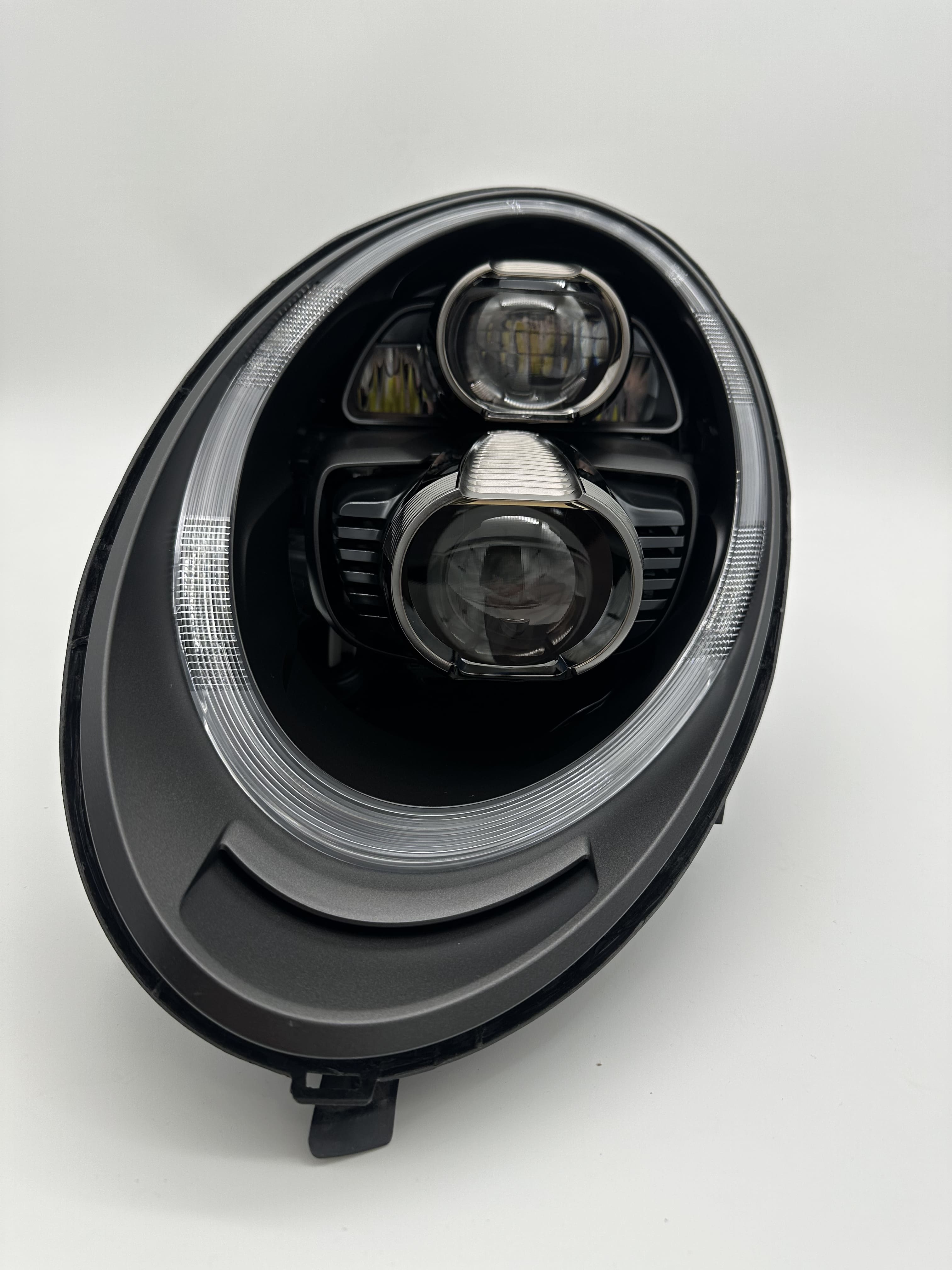 Авторский дизайн окрас масок фар Porsche 911