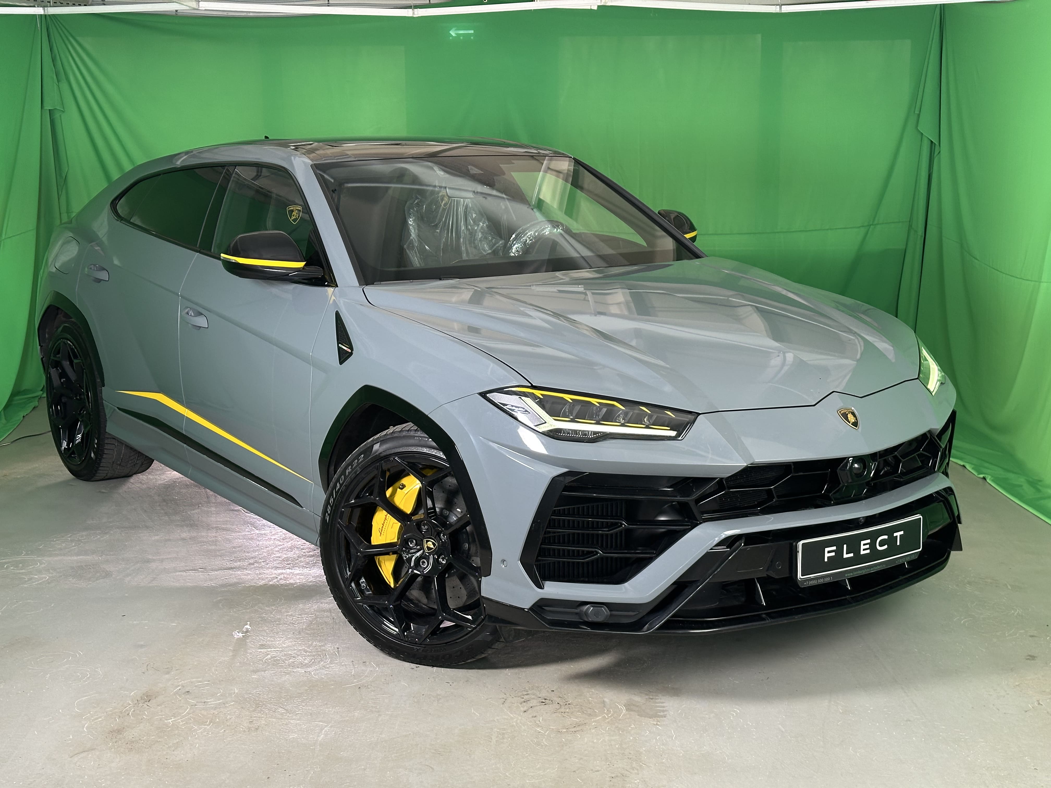 Дизайн-окрас масок фар Lamborghini Urus