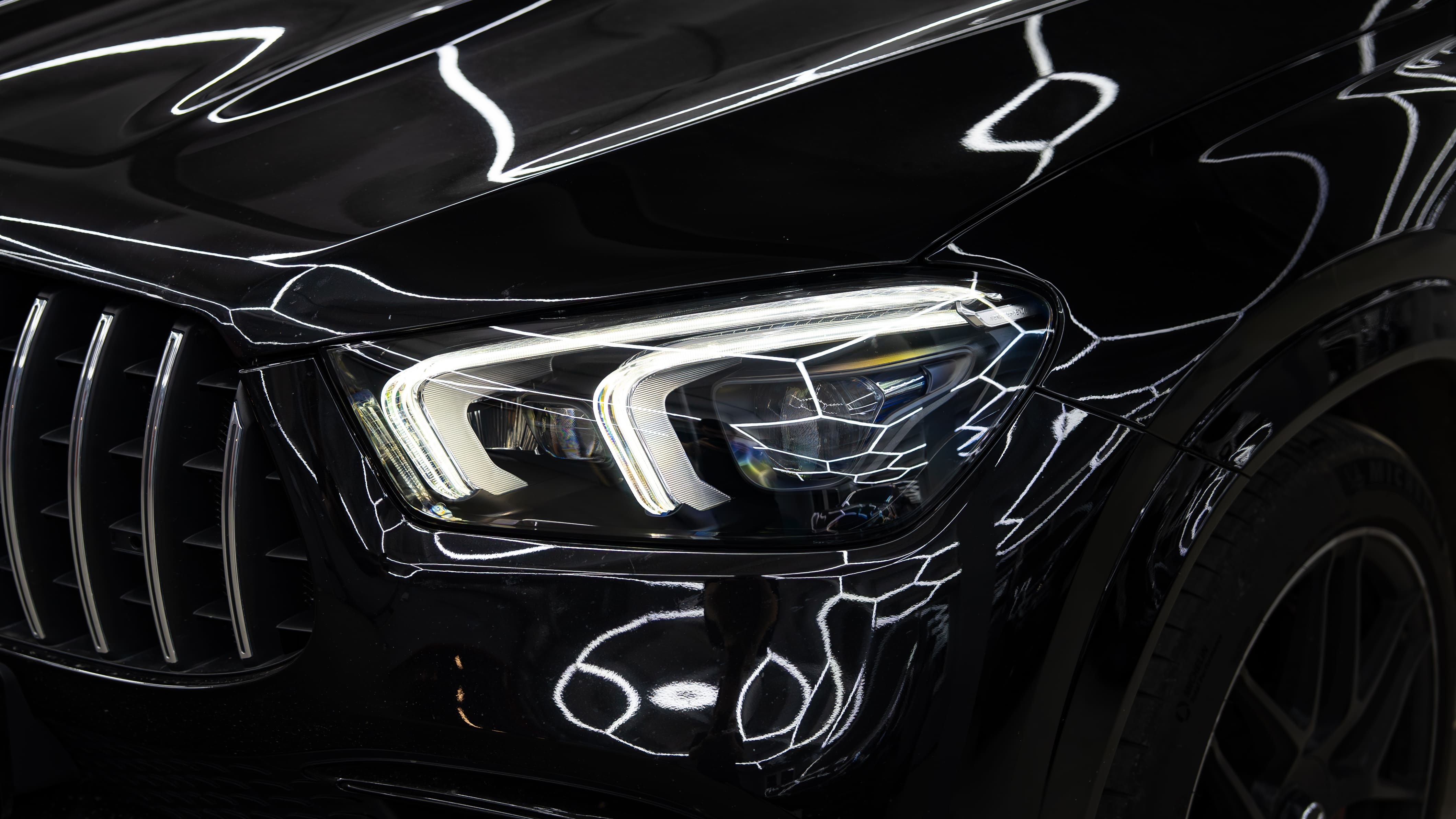 Устранение запотевания, замена стекла фары и оклейка защитной пленкой Mercedes GLE