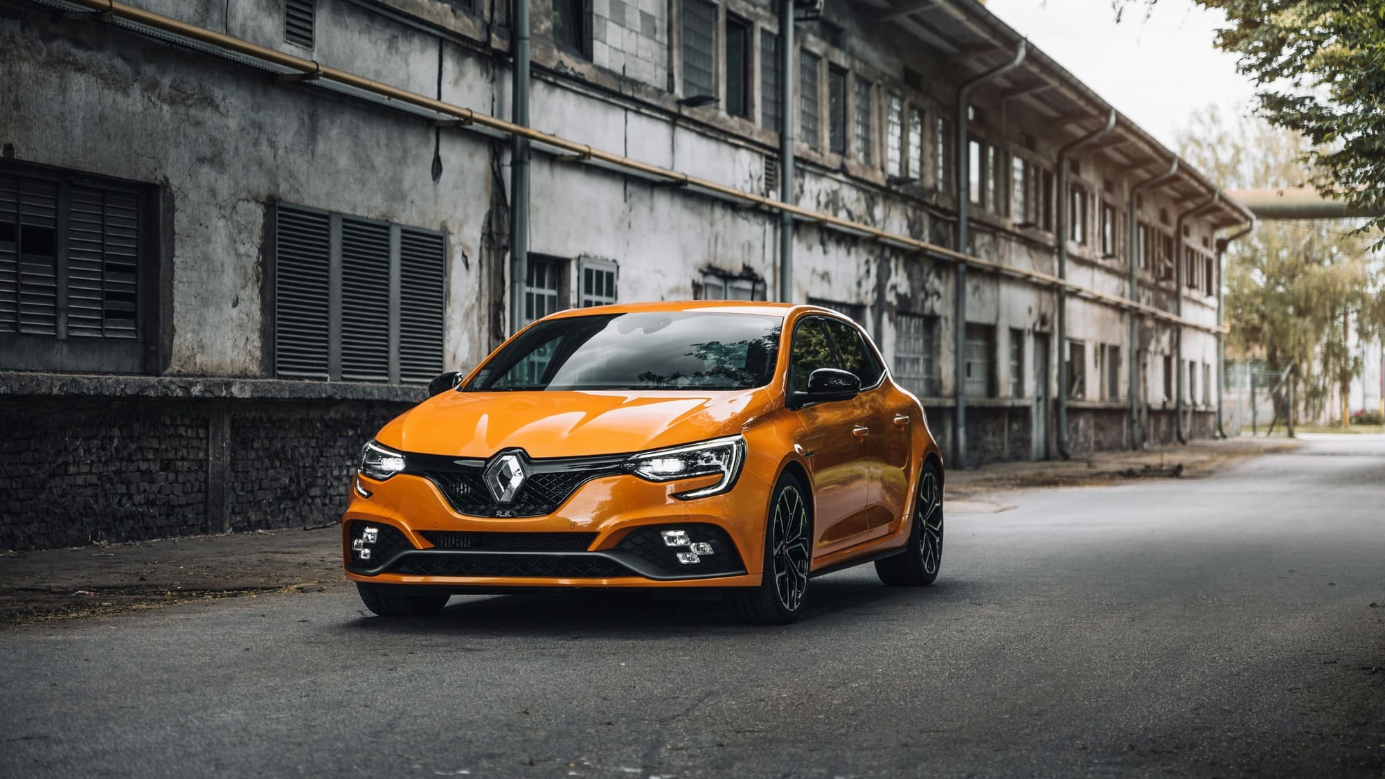Замена оптики у Renault Megane RS Замена оптики у Renault Megane RS