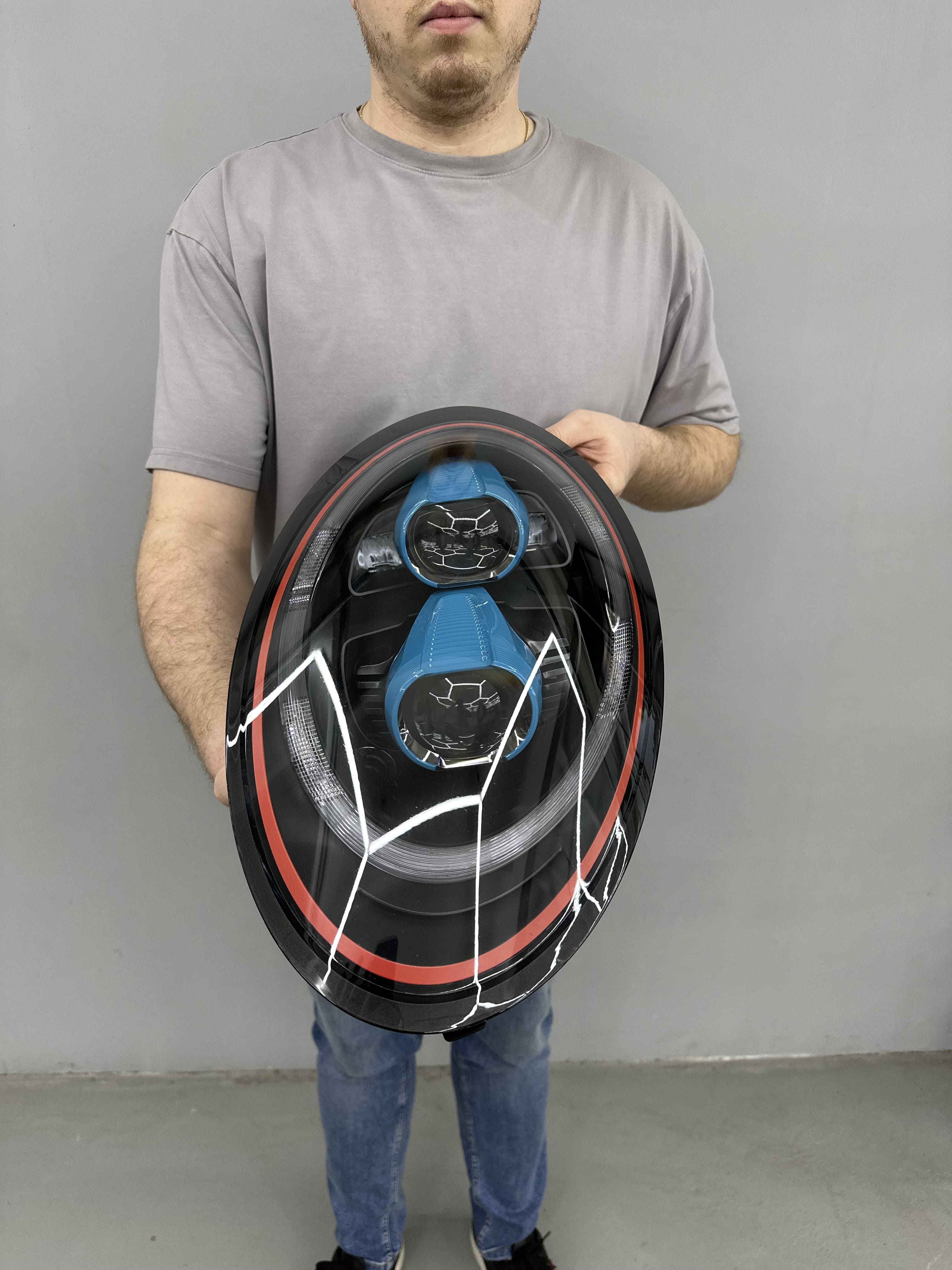 Авторский дизайн окрас масок фар Porsche 911