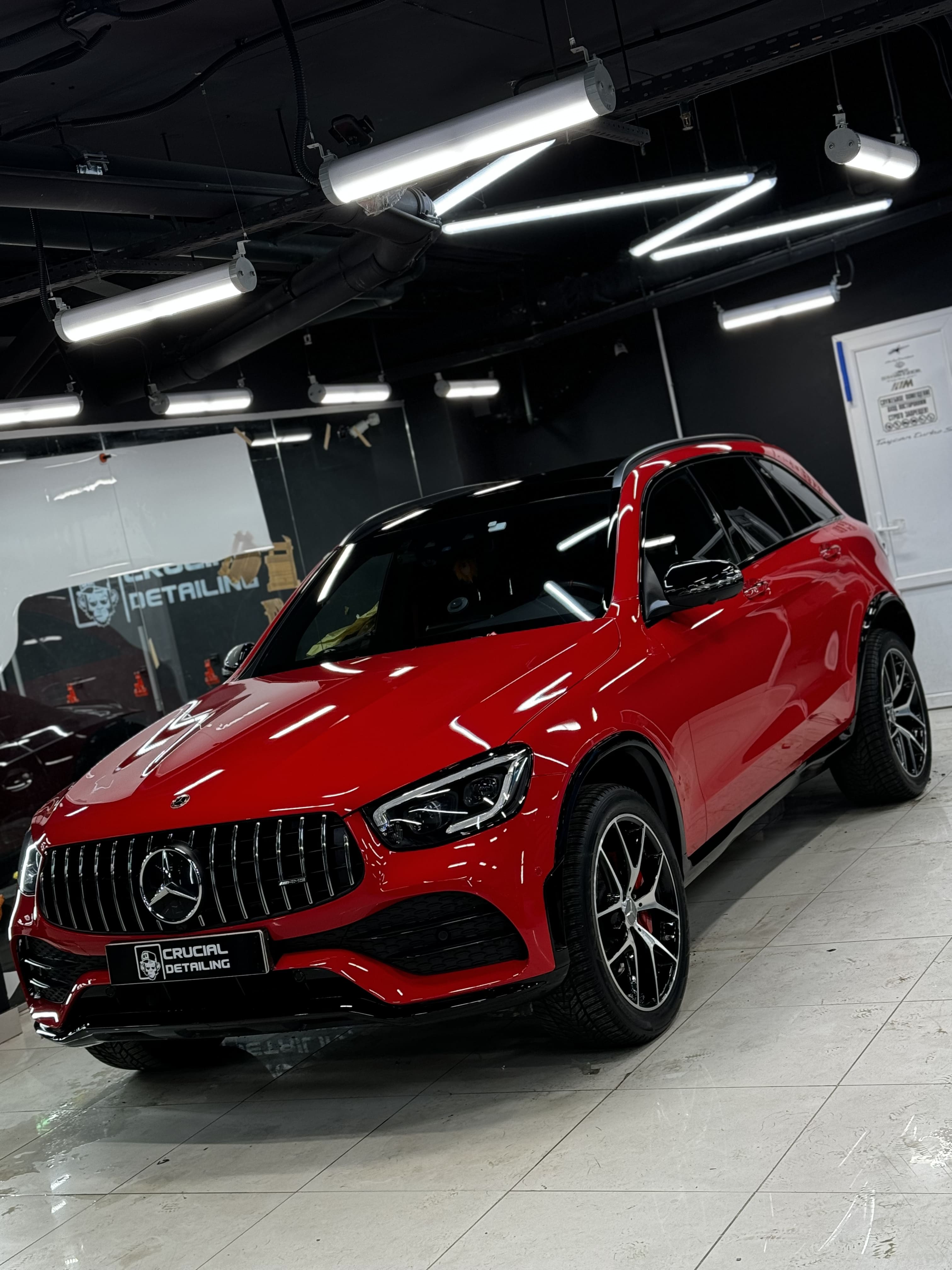 Авторский дизайн окрас масок фар Mercedes GLC — фото 