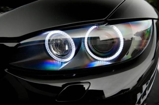 Детальное фото Замена ангельских глазок — Flect.ru