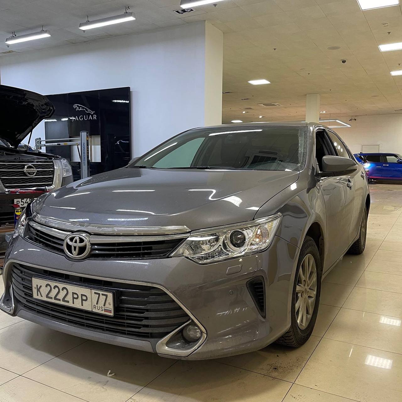 Toyota Camry 50 — установка светодиодных линз и защита фар Toyota Camry 50 — установка светодиодных линз и защита фар