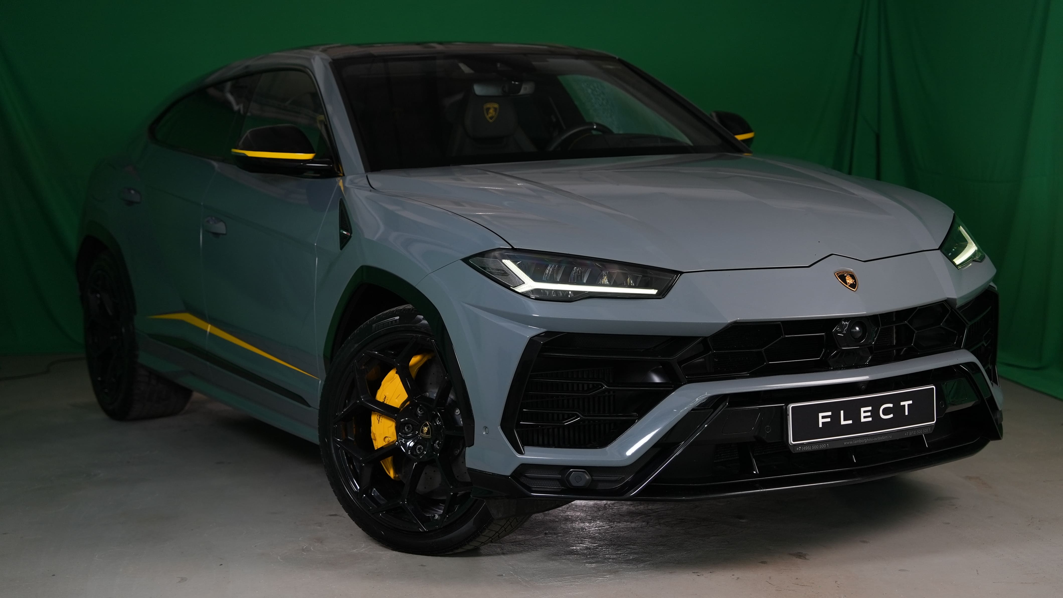 Дизайн-окрас масок фар Lamborghini Urus