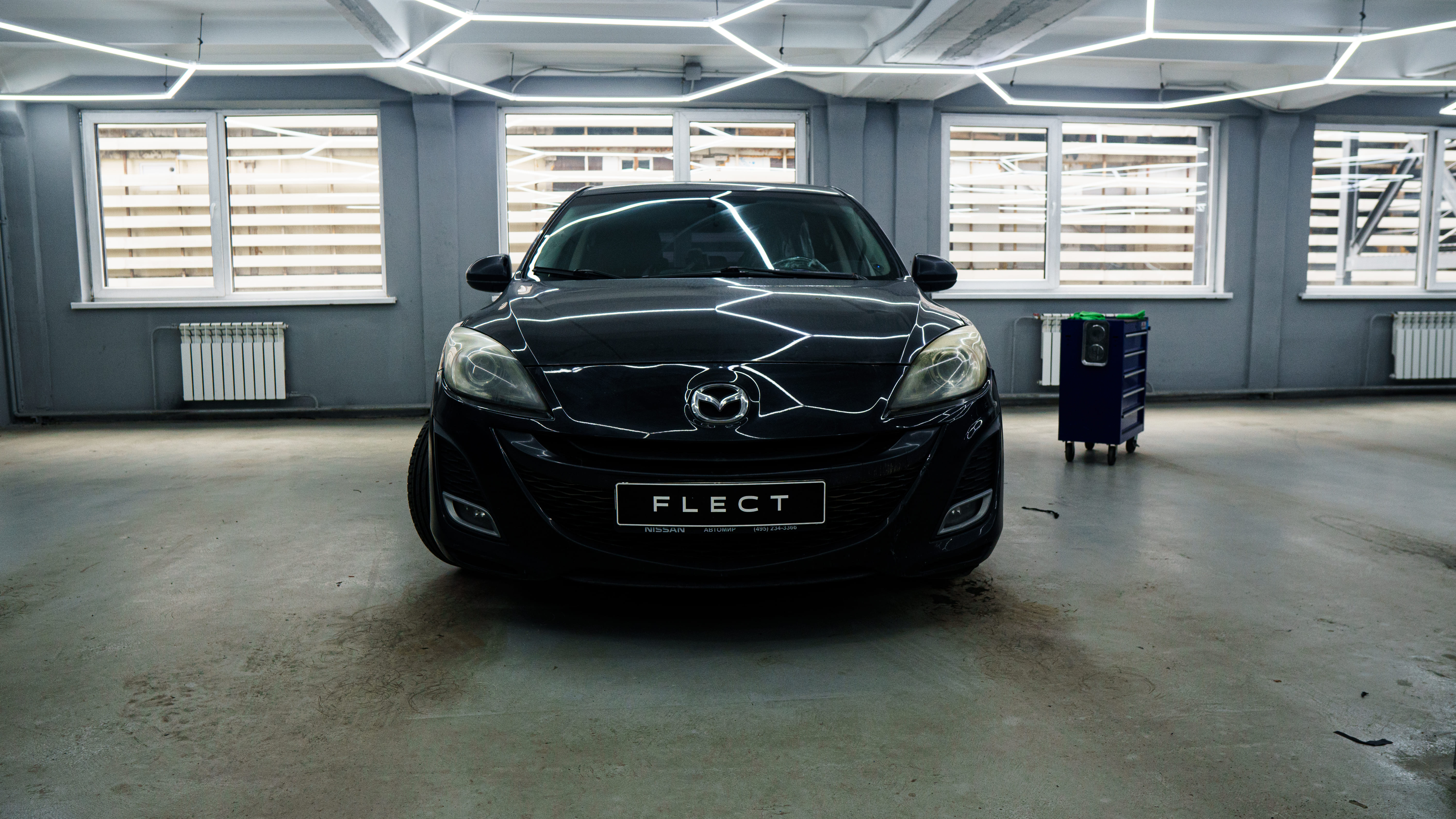 Восстановление стекол фар и оклейка защитной пленкой Mazda 3